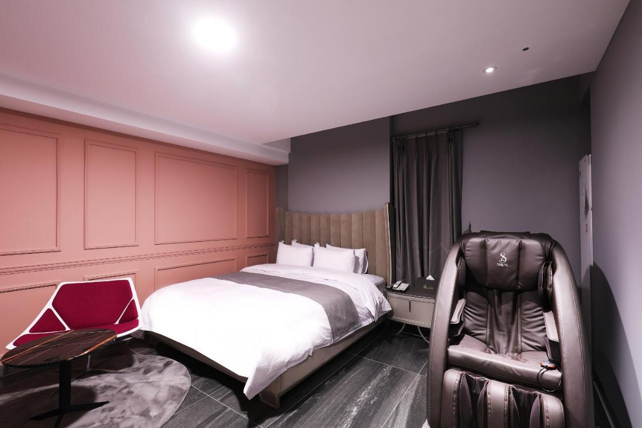 El Tower Hotel Gunsan Eksteriør billede