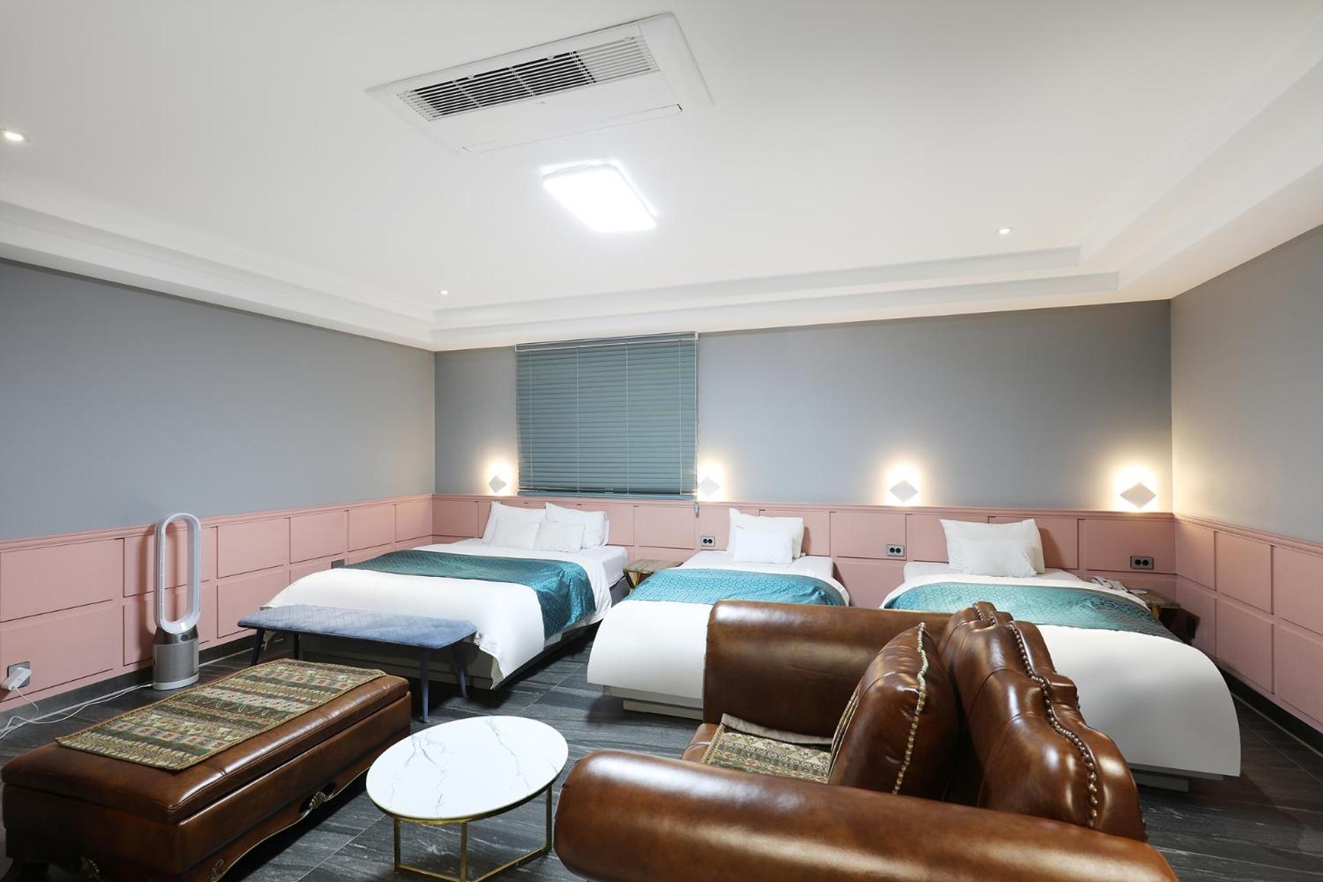 El Tower Hotel Gunsan Eksteriør billede